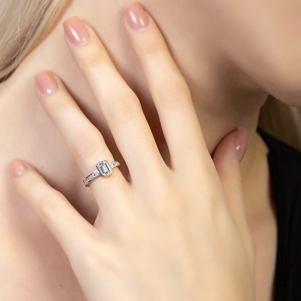 single-product-image