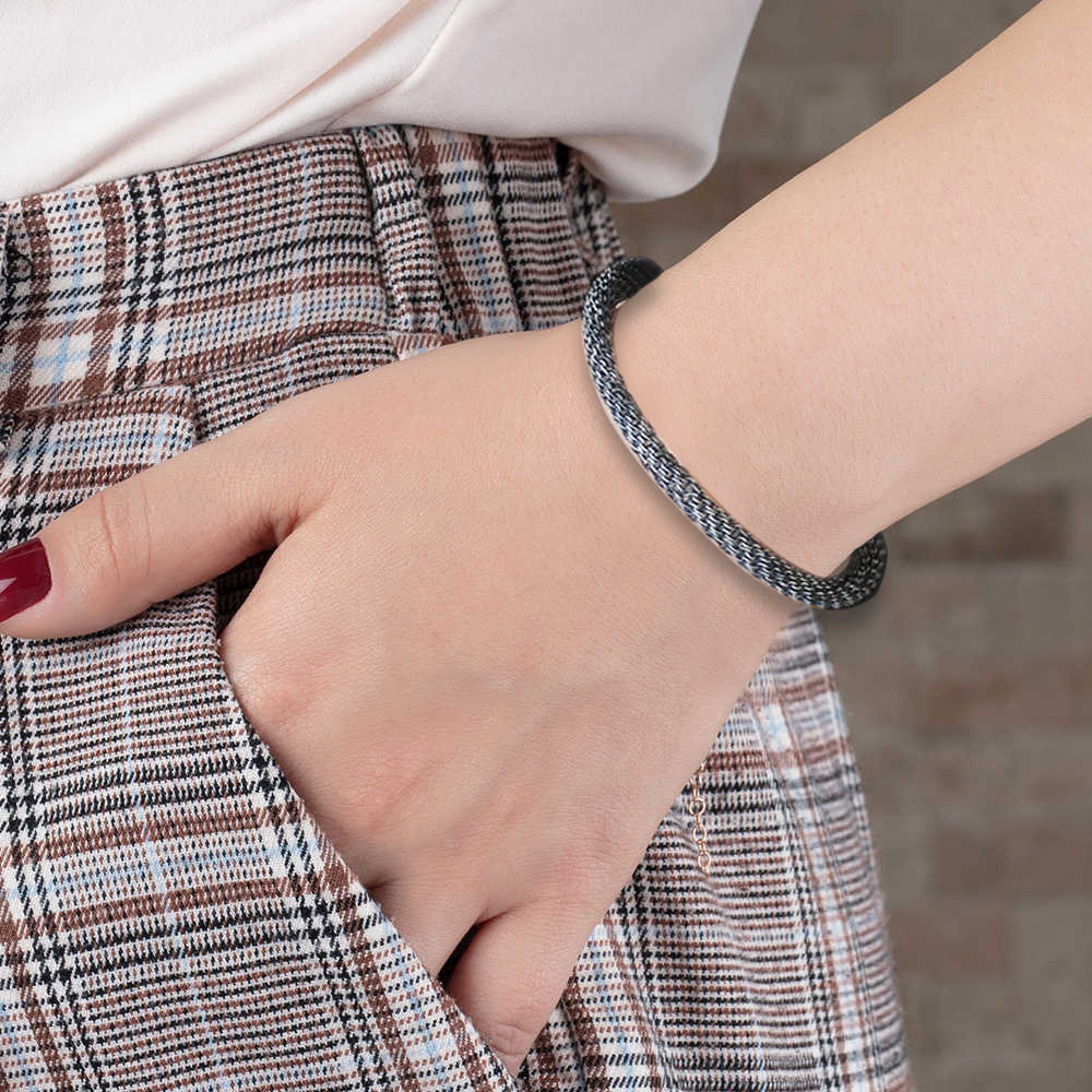 single-product-image