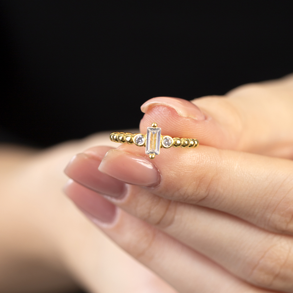 single-product-image